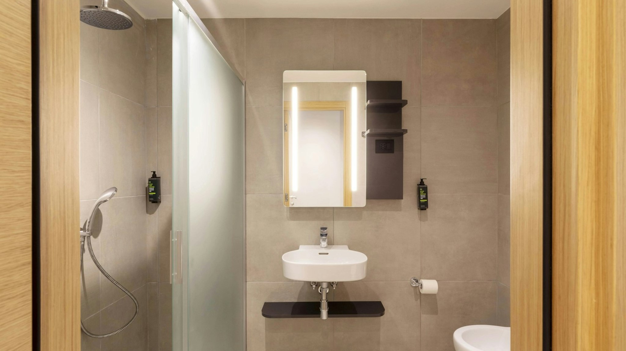 B&B HOTEL Como Baradello 30/31