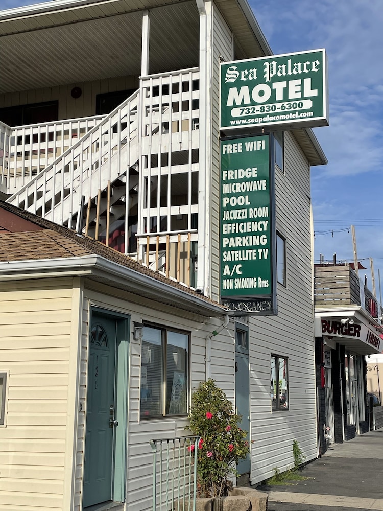 Sea Palace Motel 1/94
