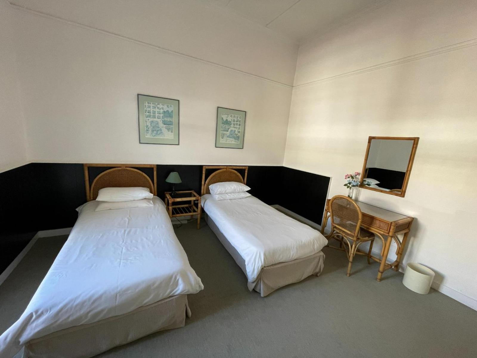 Samoa Hotel 7/20