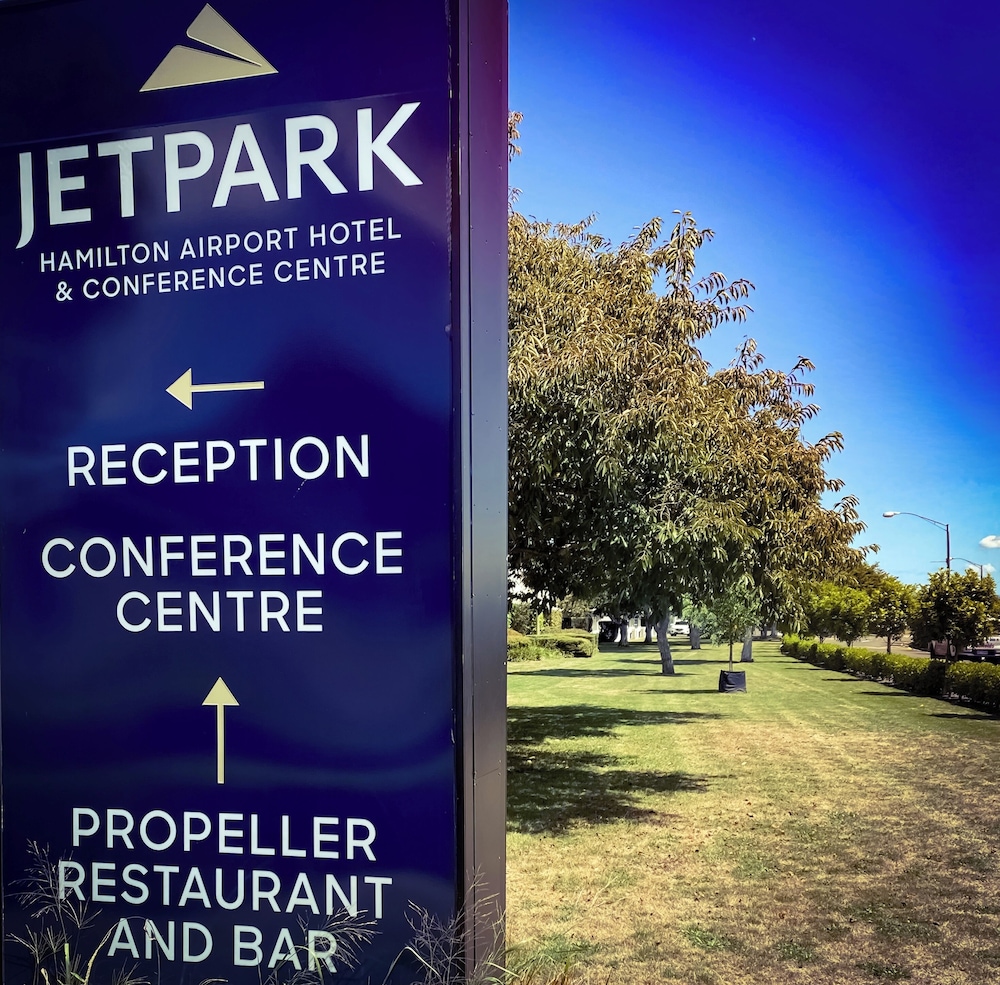 JetPark Hamilton Airport 7/70