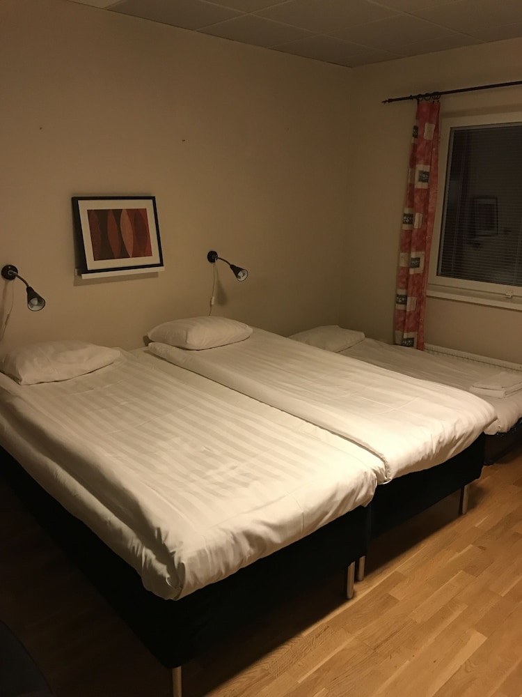 Euroway Hotel 13/50