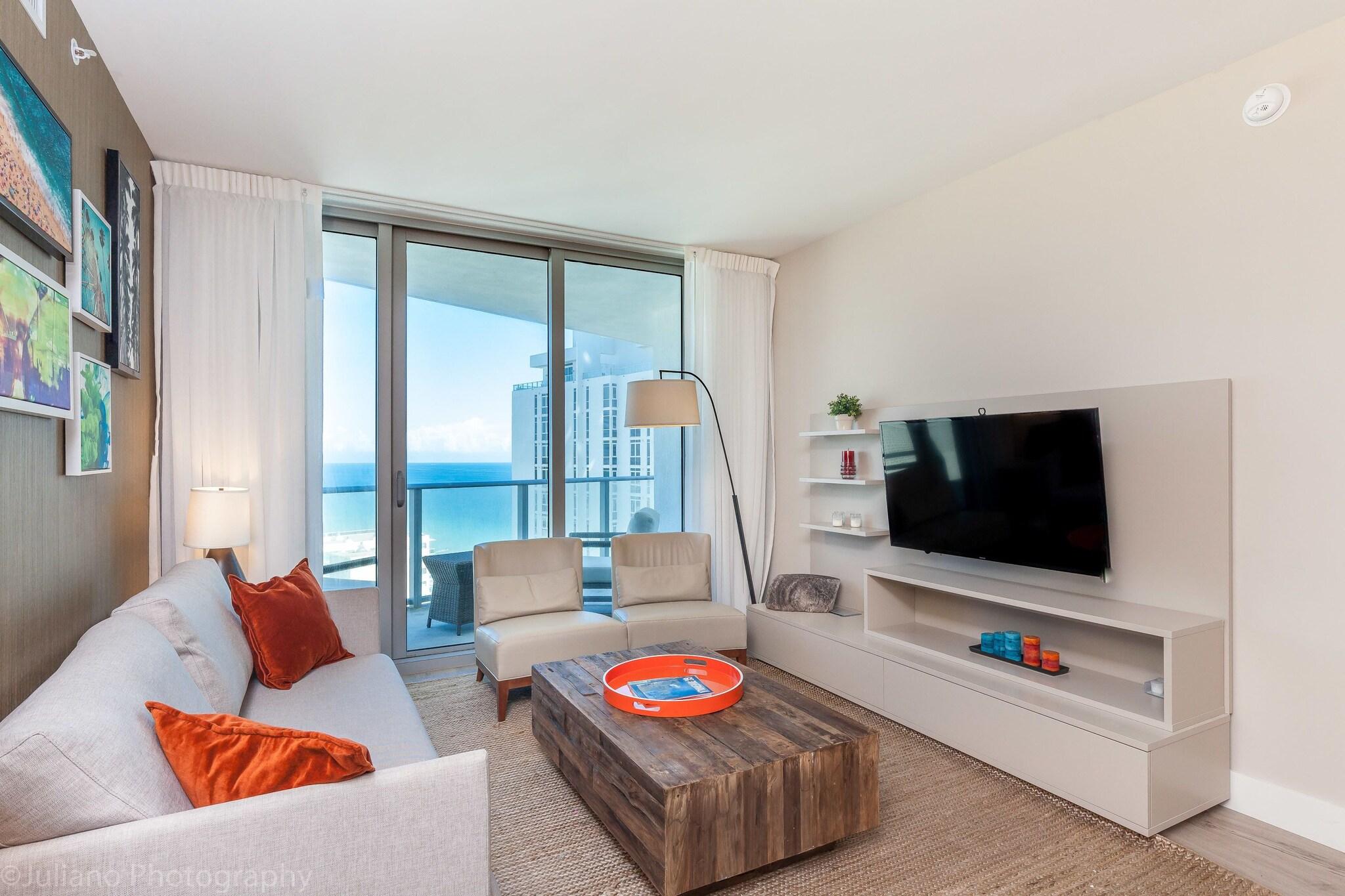 Hyde Beach Condos by Ammos VR 16/26