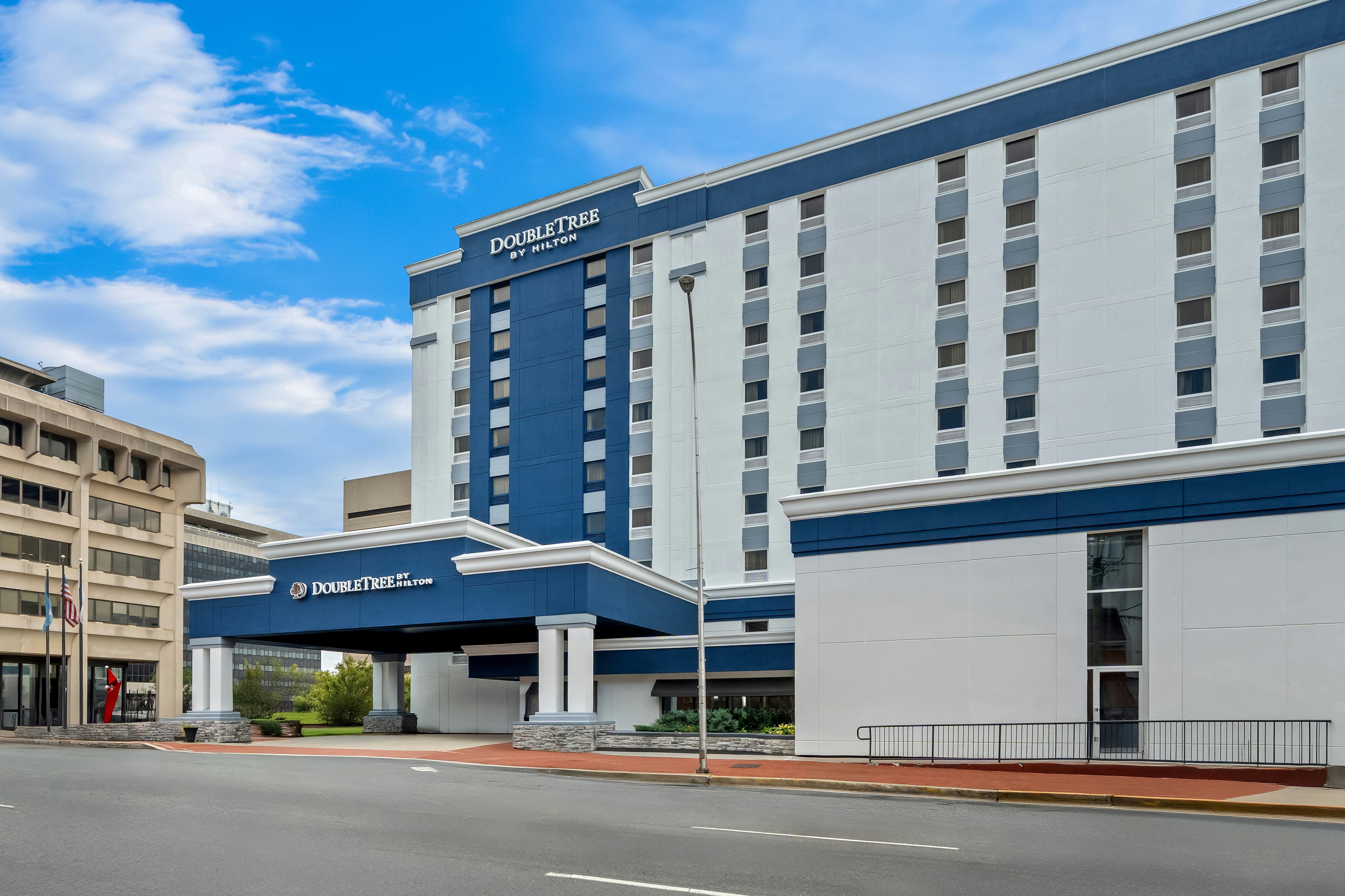 Doubletree Hotel Downtown Wilmington Legal 57/60