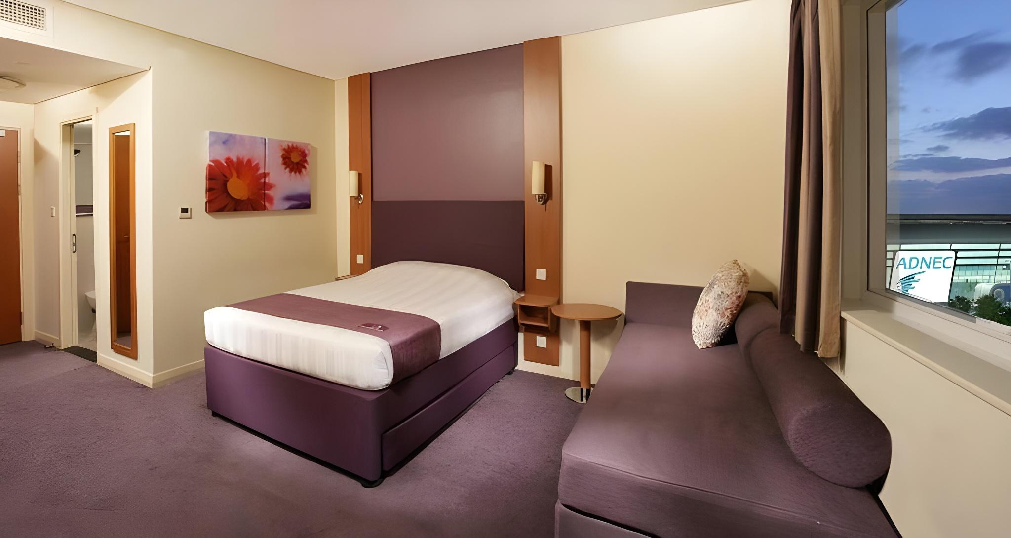 Room, Single