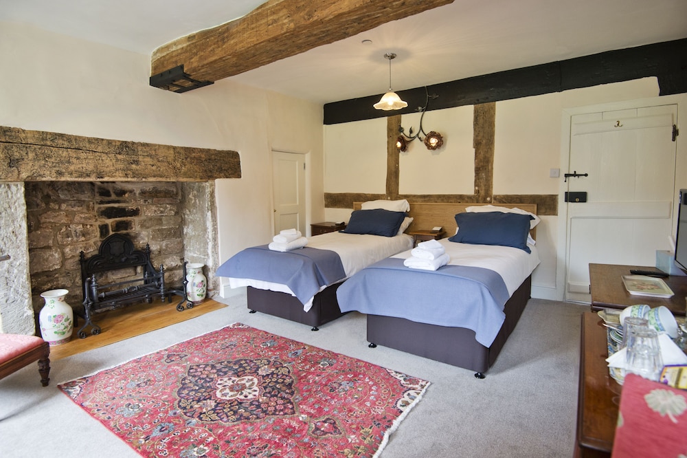 Lower Wythall B&B 9/50