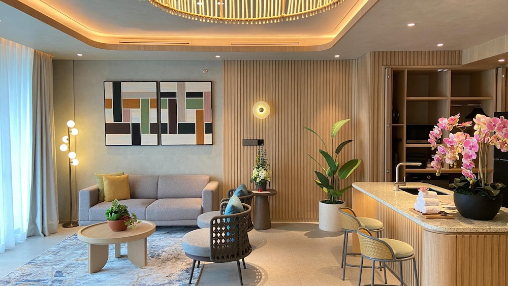 Morrissey Hotel Residences 40/60