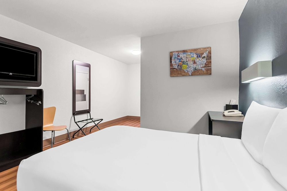 غرفة قياسية بسريرين مزدوجين، Econo Lodge Idaho Falls, ID 9/10