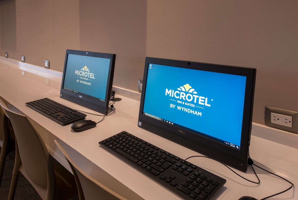 Microtel Inn Suites By Wyndham Guadalajara Sur 17/22