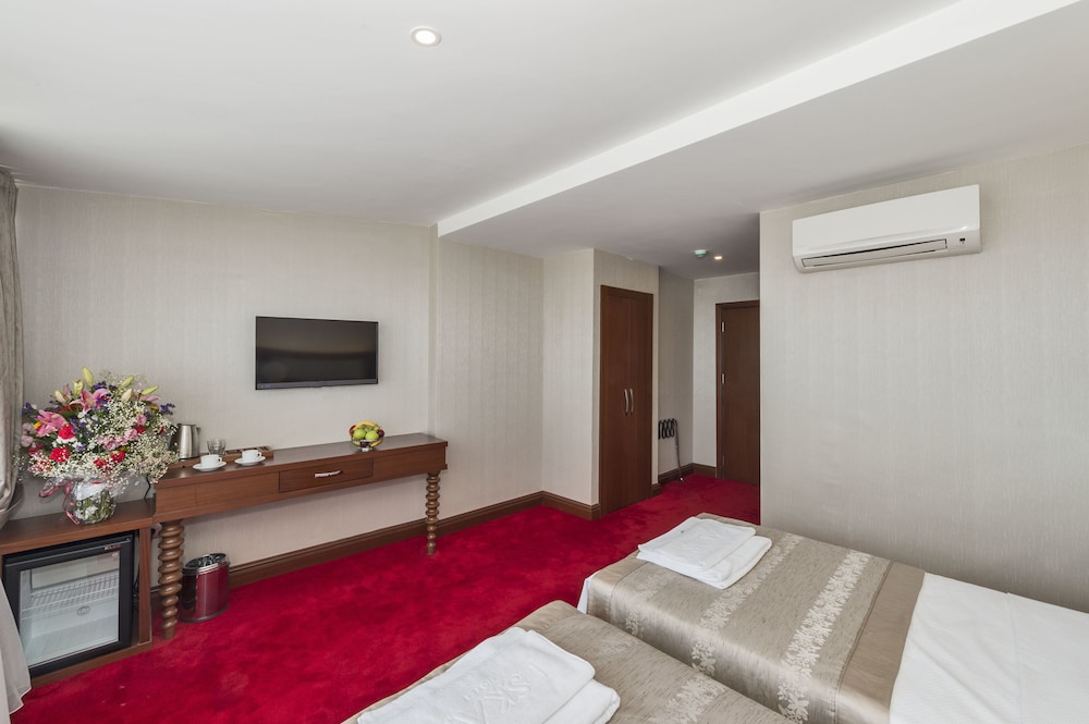 Eskar Hotel 18/78