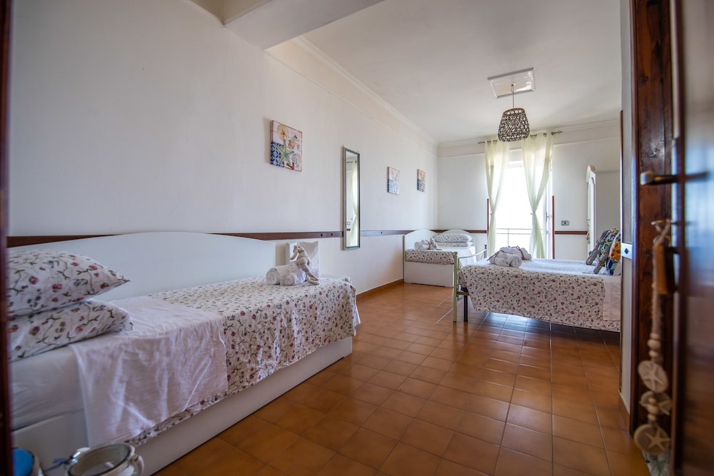 Madonna Della Scala 25/47