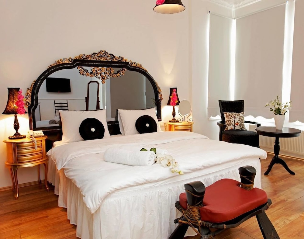 The White Swan Suites Beyoglu 14/74
