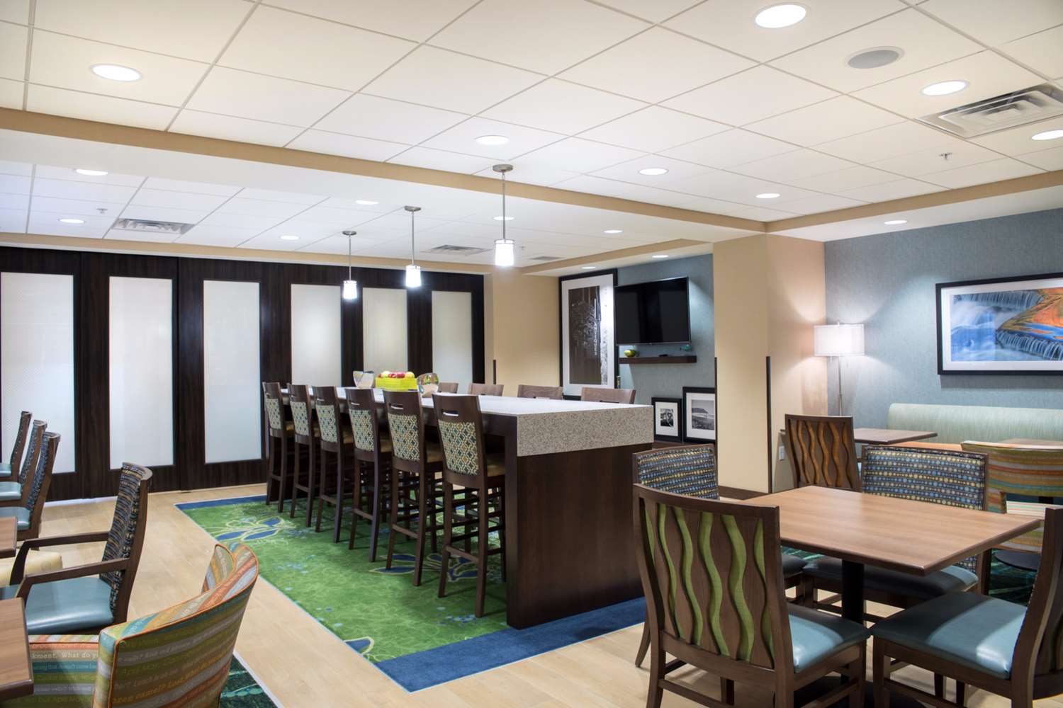 Hampton Inn Big Rapids 20/29