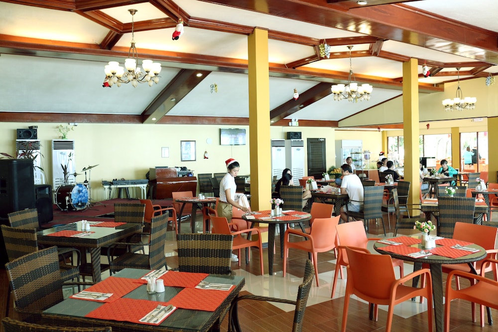 Paradise Garden Resort Hotel and Convention Center 34/50