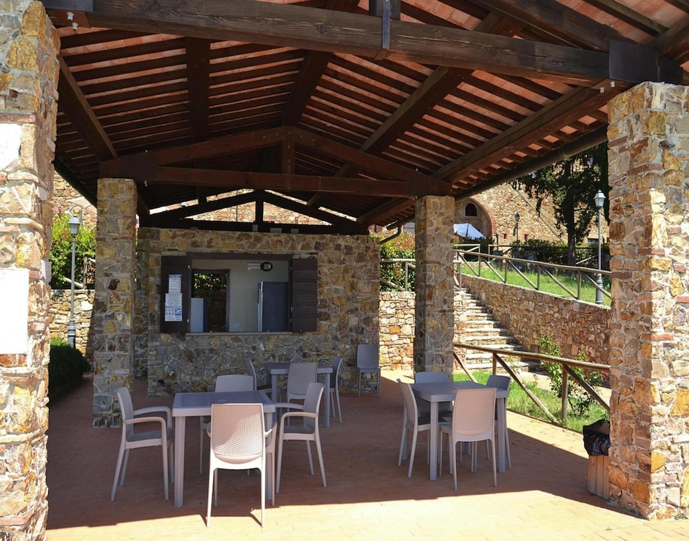 Antico Borgo Casalappi 69/73