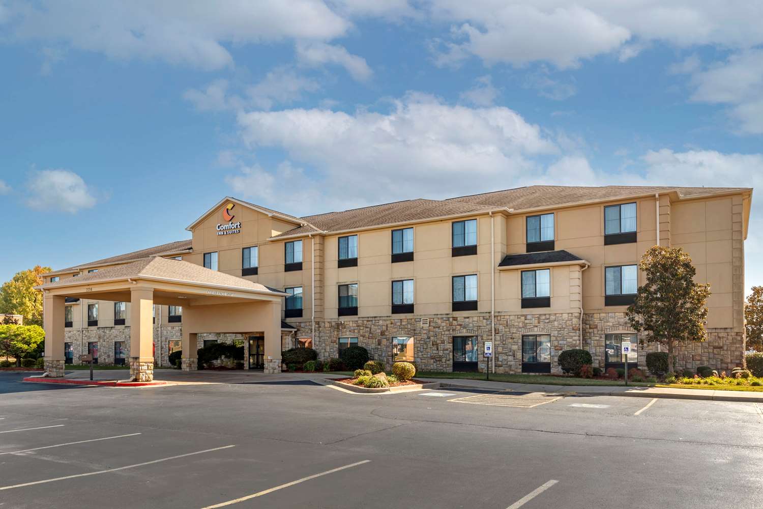Comfort Inn & Suites Russellville I-40 20/21