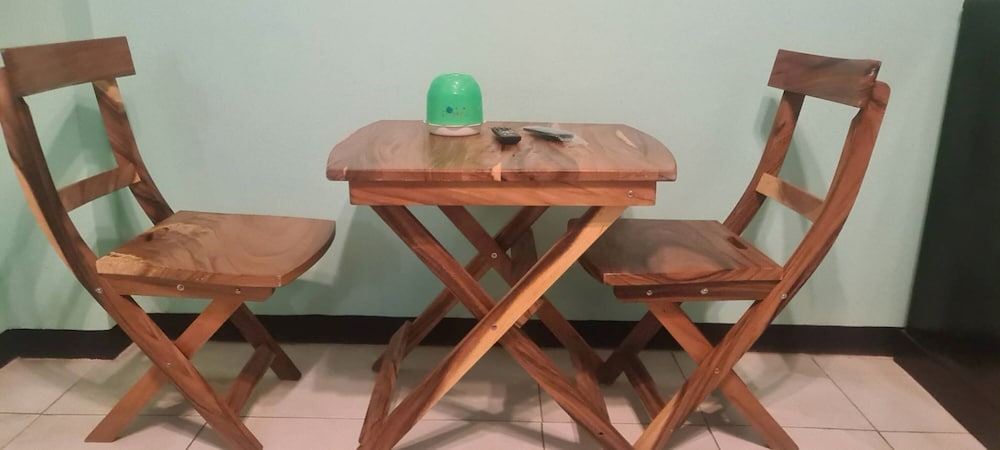 Royal Land Mae Klong Hotel 30/42