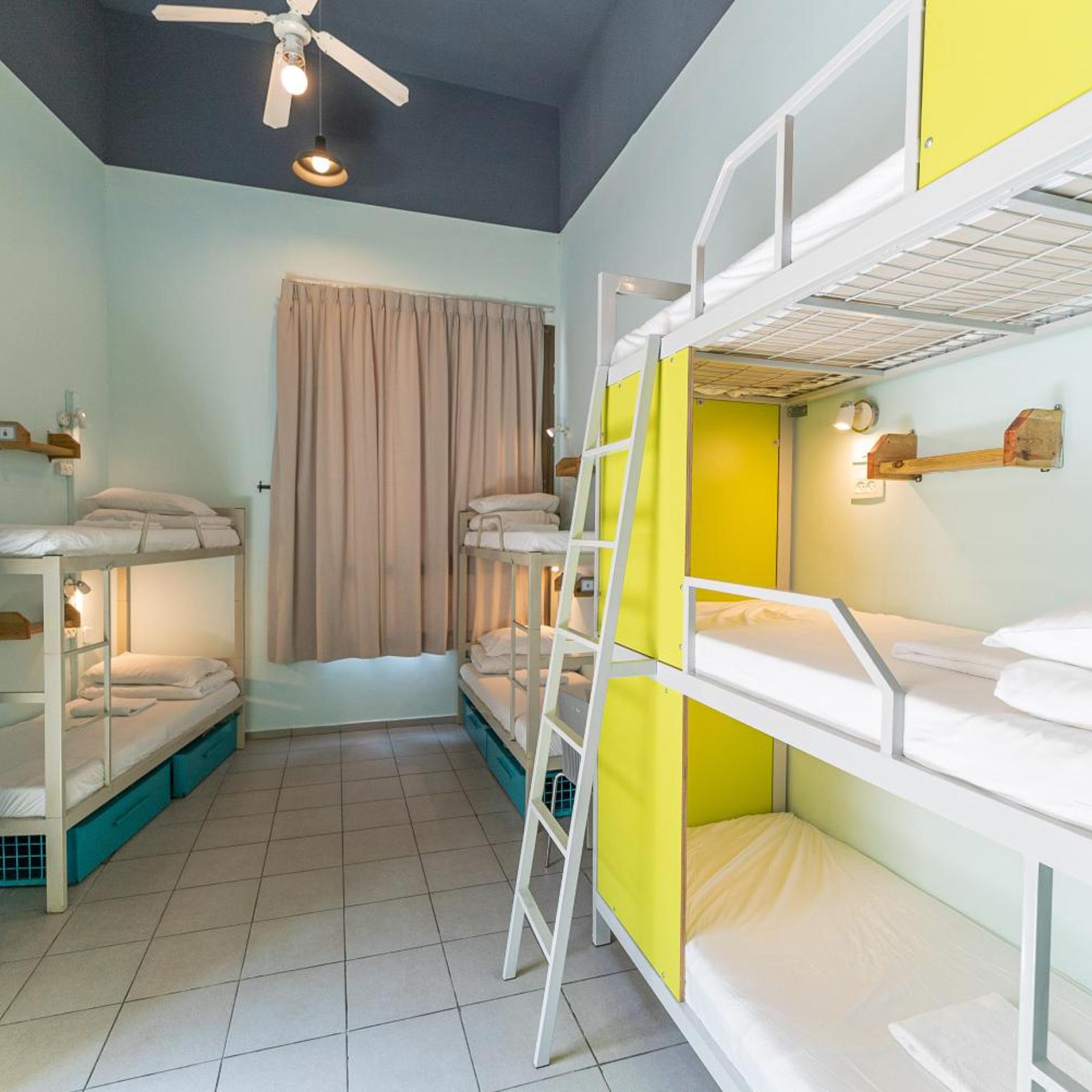 MIXED DORM, 6 BEDS
