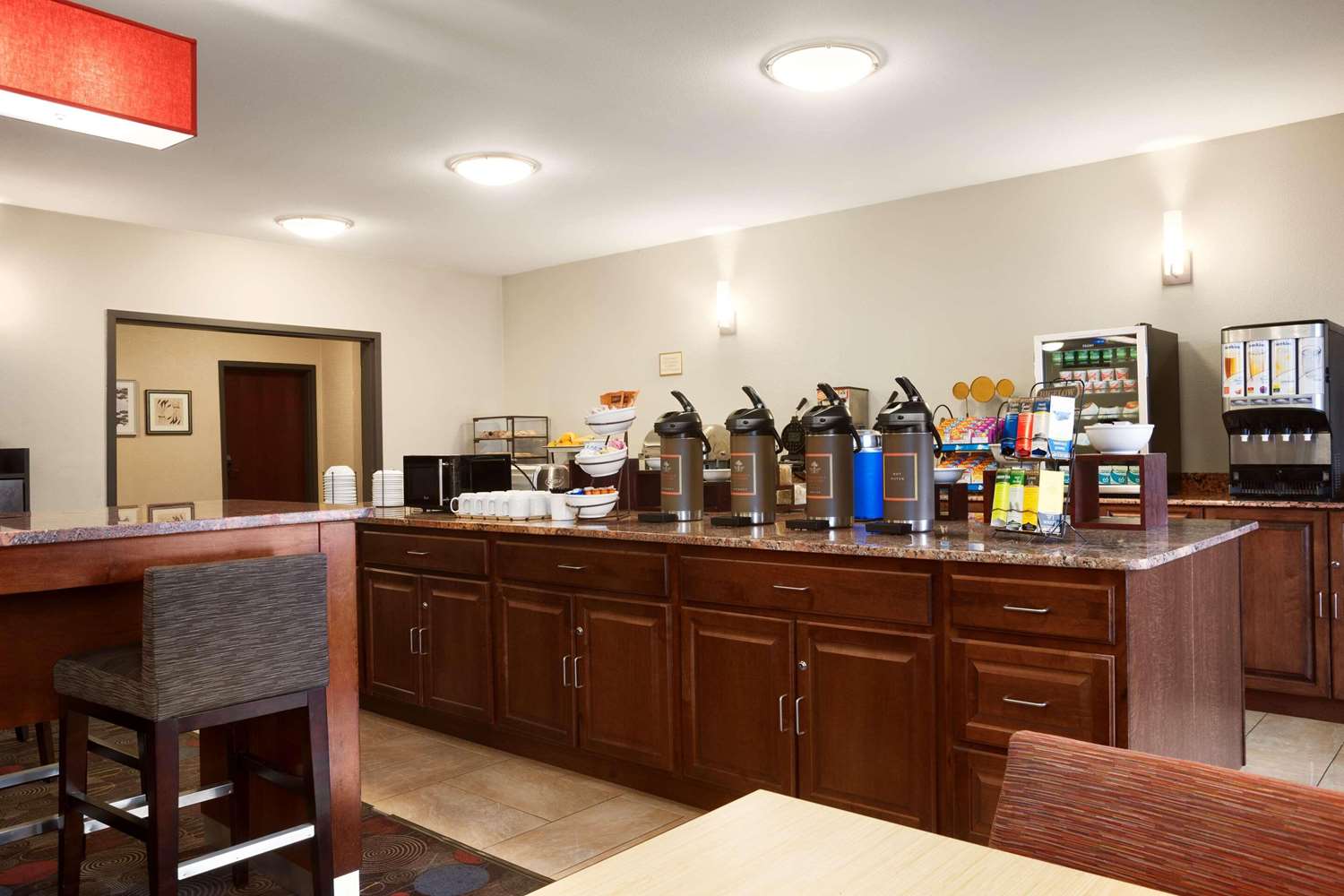 Country Inn & Suites By Radisson, Dearborn, MI 12/21