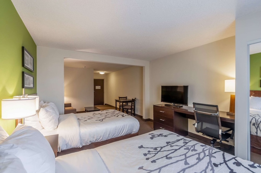 Sleep Inn and Suites Harrisonburg Near University 6/38
