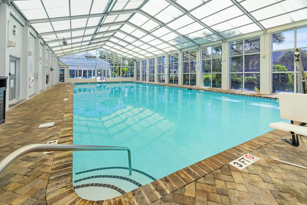 Grand Palms Resort 55/58