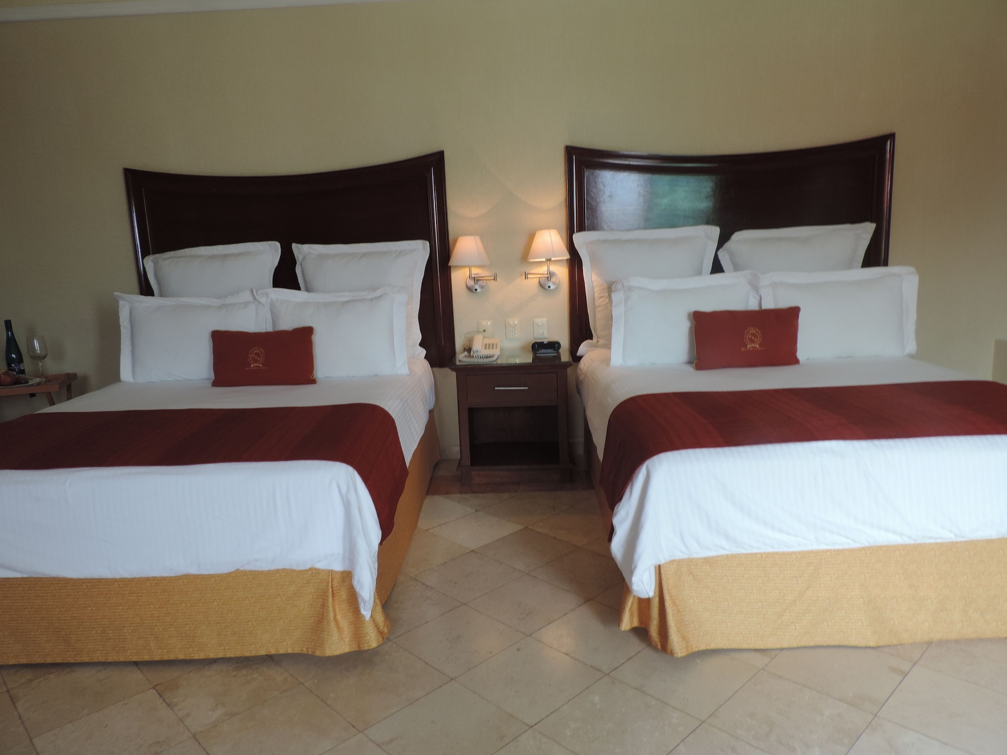 Standard, 2 Queen Beds