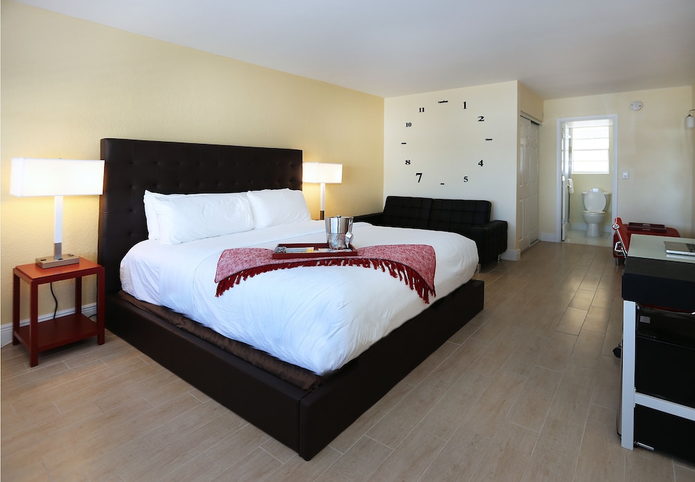 Chateau Mar Beach Resort 15/47