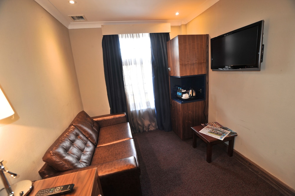 Frensham Pond Country House Hotel Spa 41/54