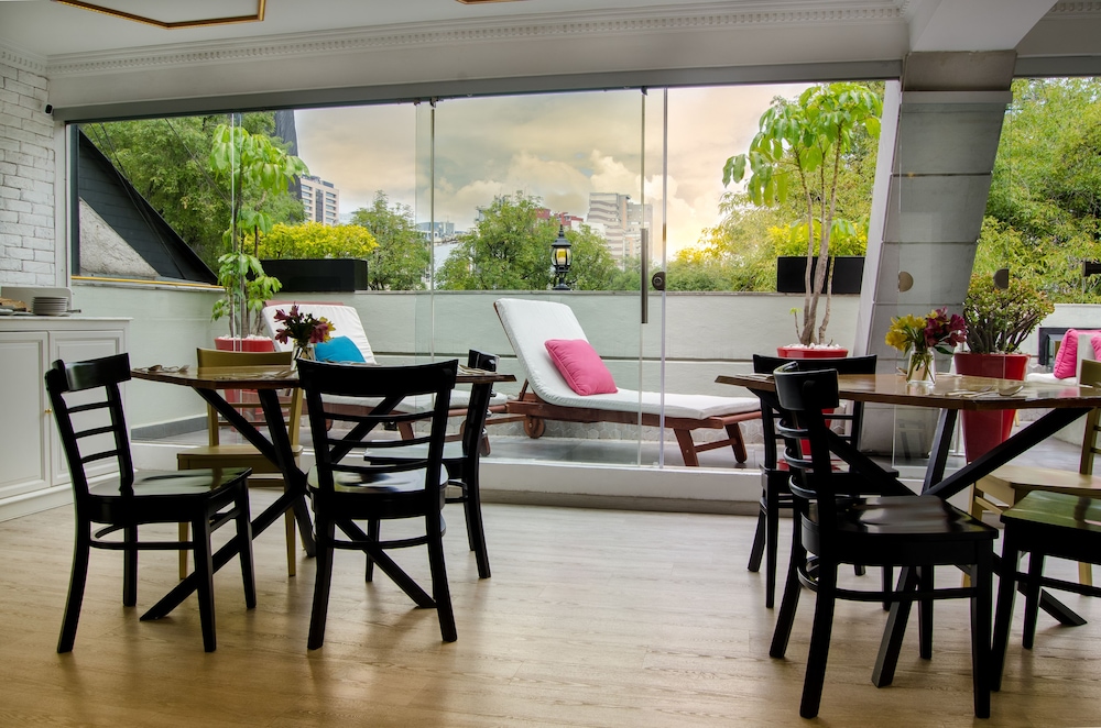 Residence L'heritage Tennyson By Bluebay 25/38