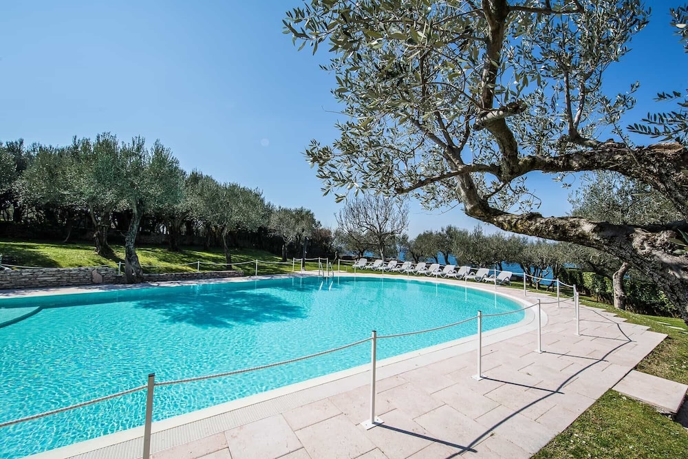 Hotel Ideal 27/49