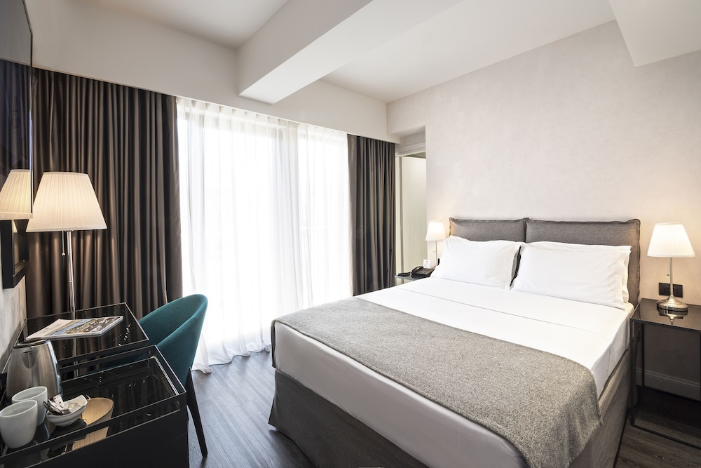 Astor Hotel 20/69