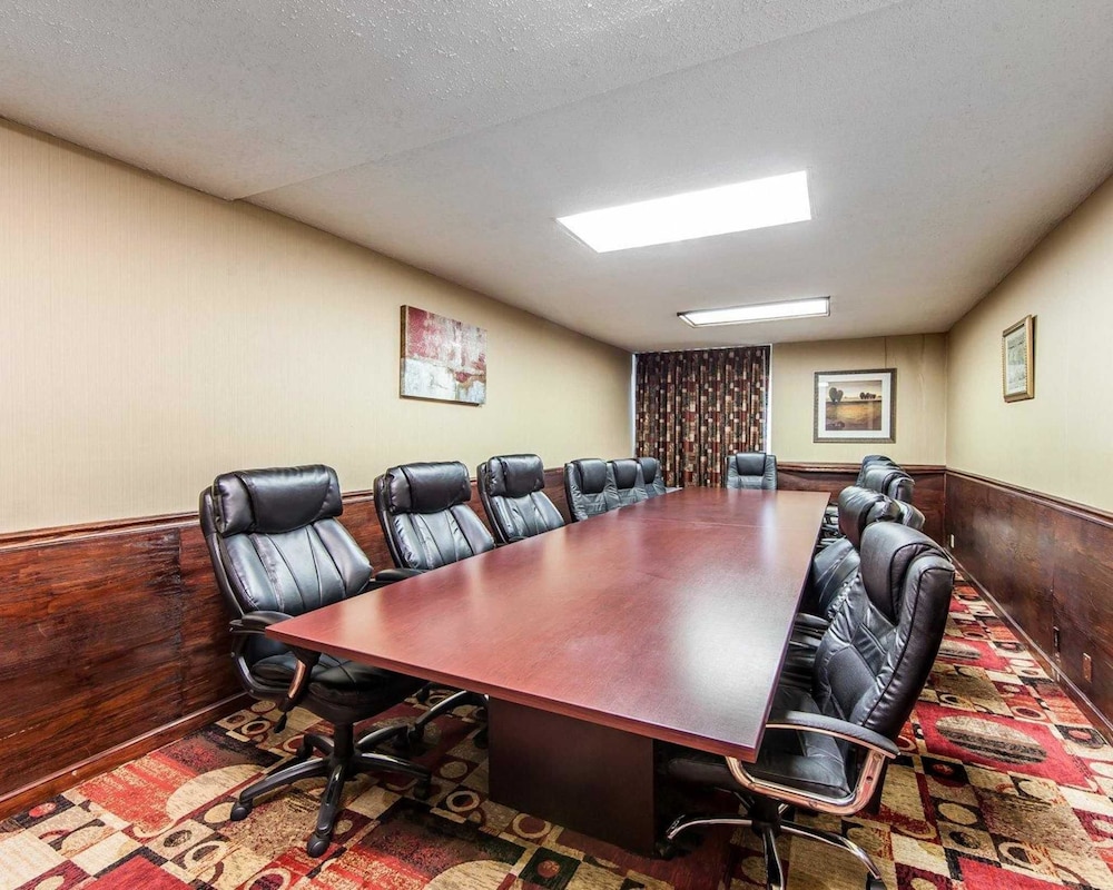 Wingate by Wyndham Marietta Conference Center 43/46