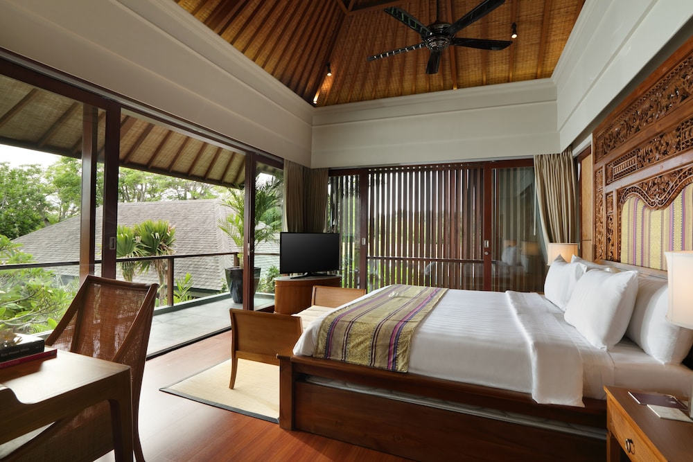 THE SHANTI RESIDENCE AND RESORT 15/66