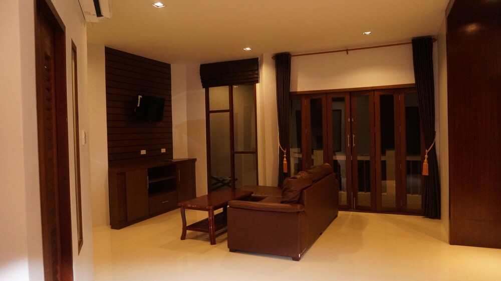 Lanta Intanin Resort 41/64