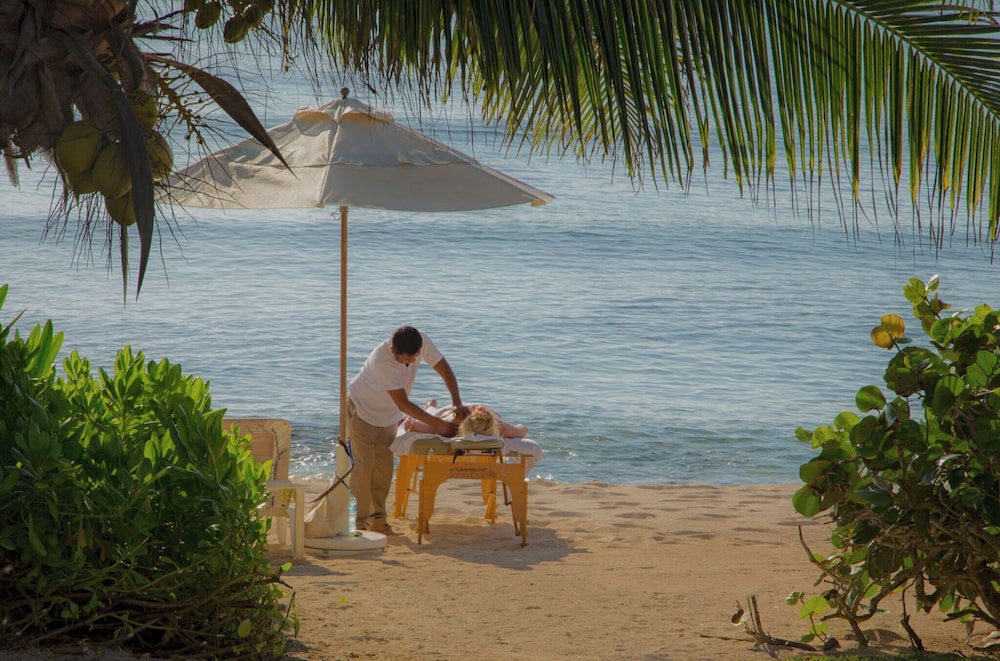 Las Villas Akumal 37/50