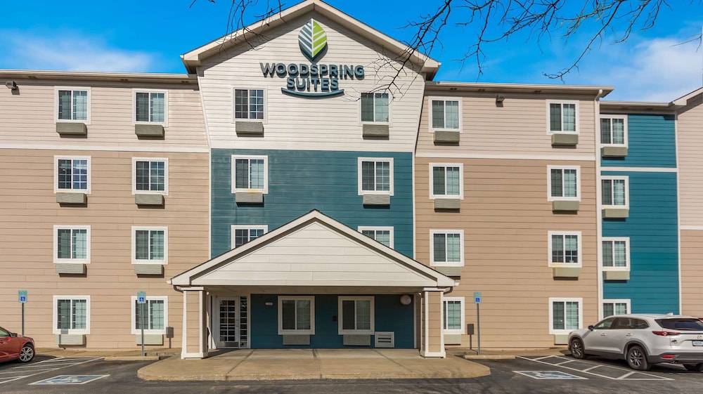 WoodSpring Suites Evansville East 17/21