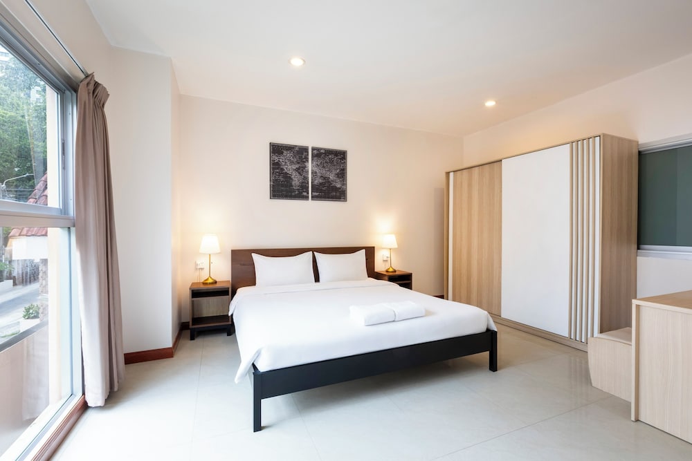 1 BEDROOM, FAMILY, APARTMENT
