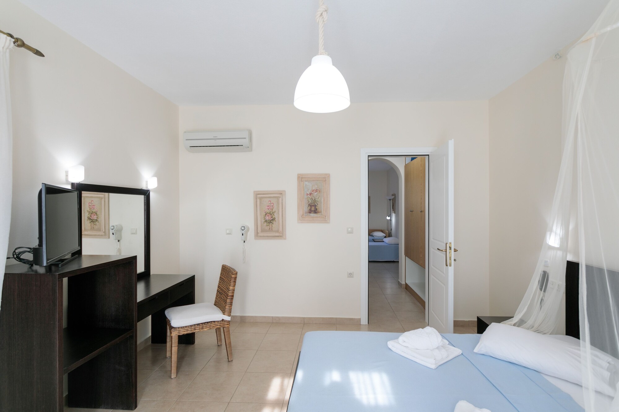 FAMILY, APARTMENT