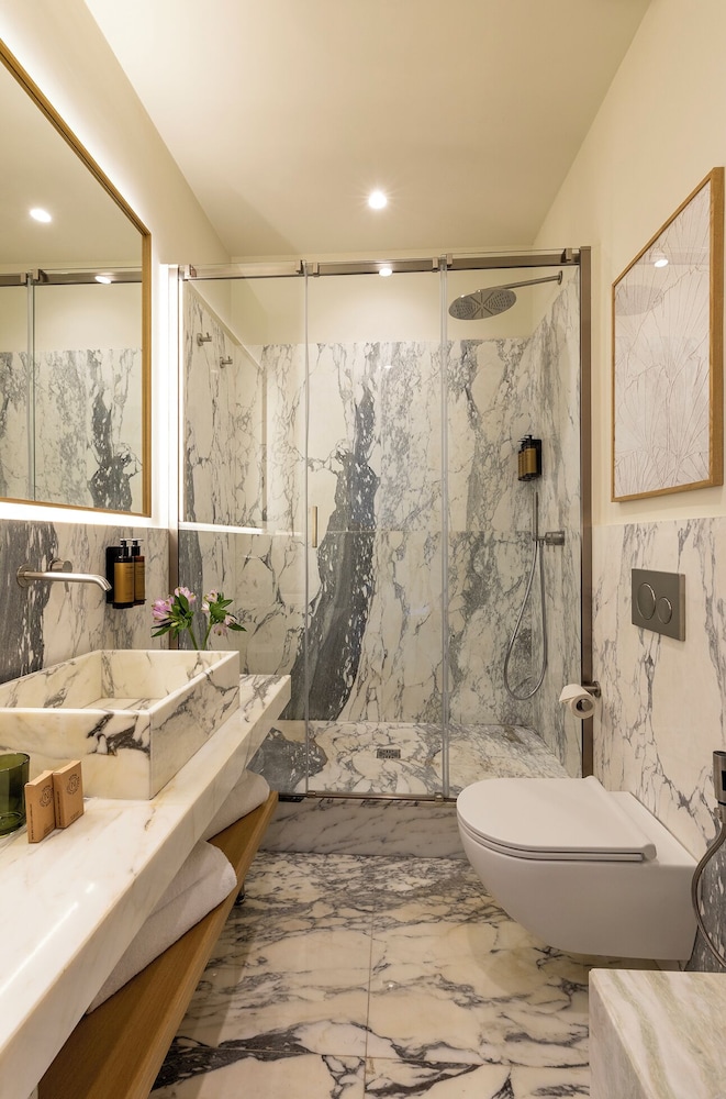 جناح بسرير كوين مع أريكة في الملحق، Nerva Boutique Hotel 4/8
