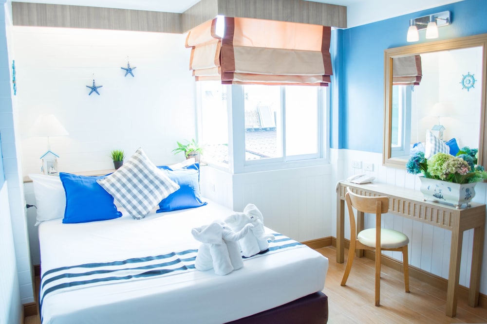 Paradise Hotel 32/64