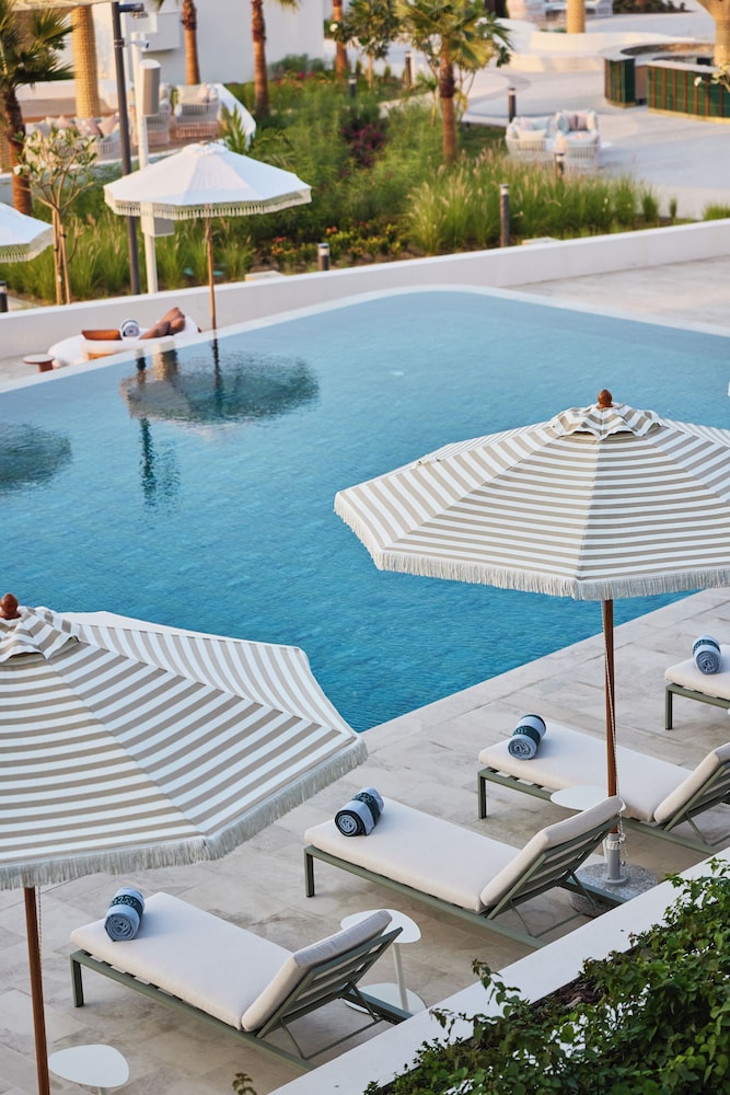 SO/RAS AL KHAIMAH ADULTS ONLY 13 51/55