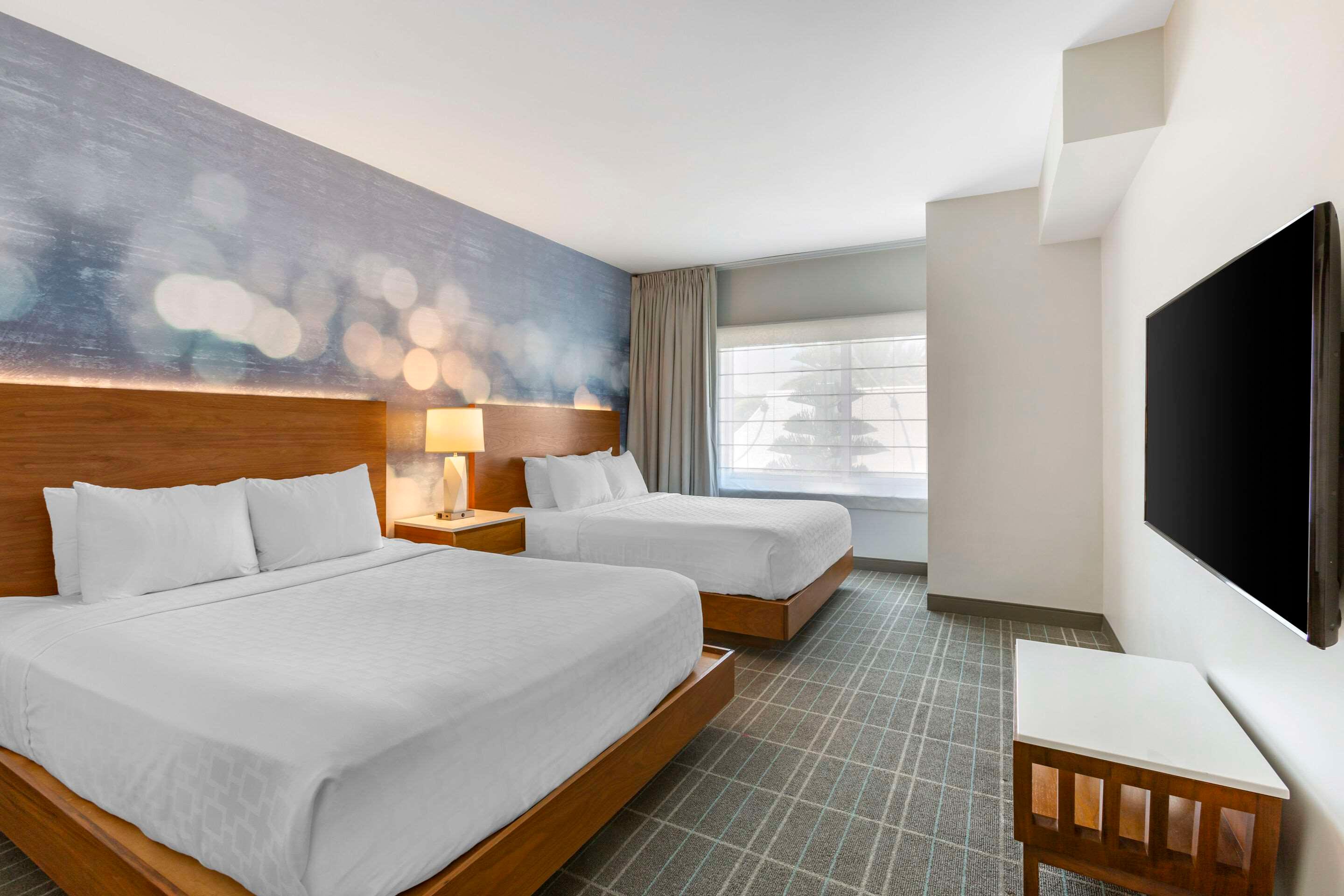 Upgrade, Efficiency, Suite, 2 Queen Beds