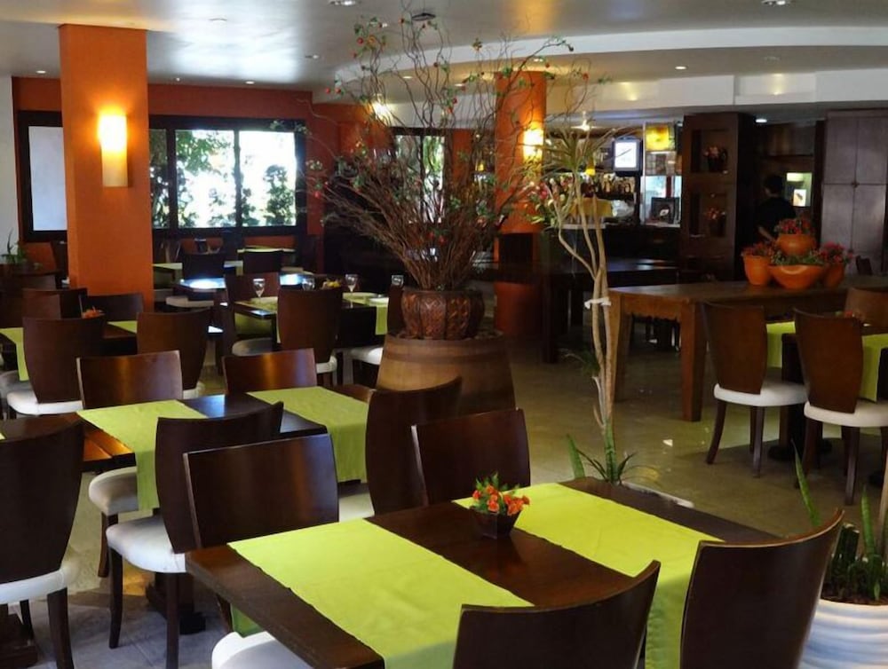 GUARITA PARK HOTEL 31/51
