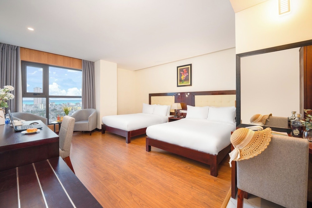 Gemma Hotel 23/63