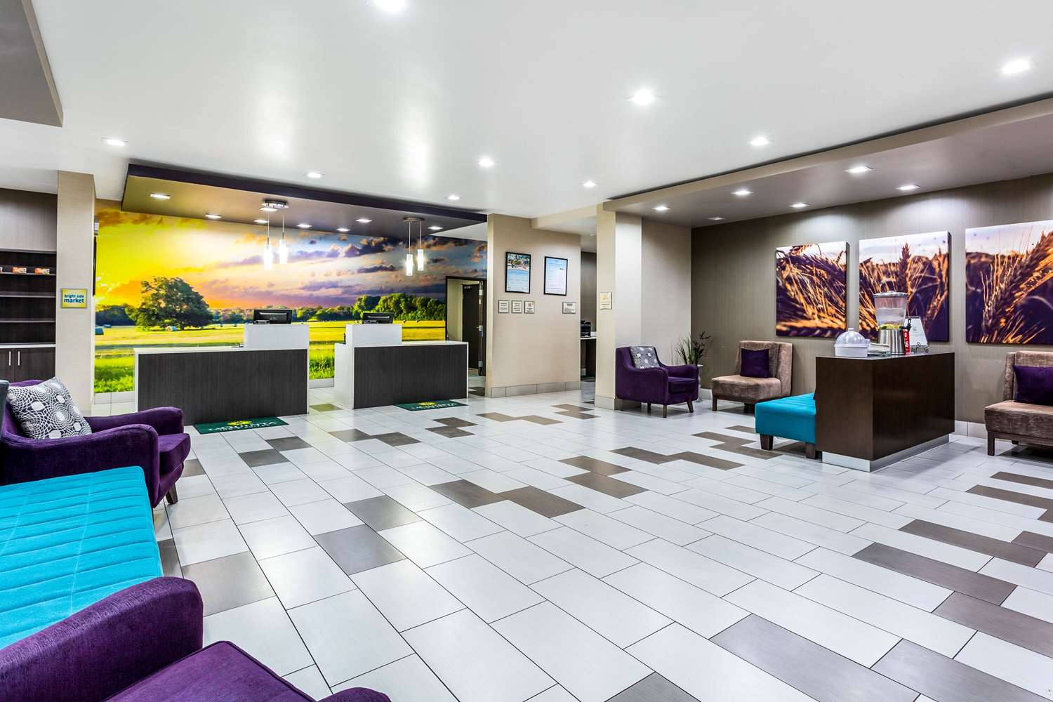 Quality Inn & Suites Colorado City, TX 25/28