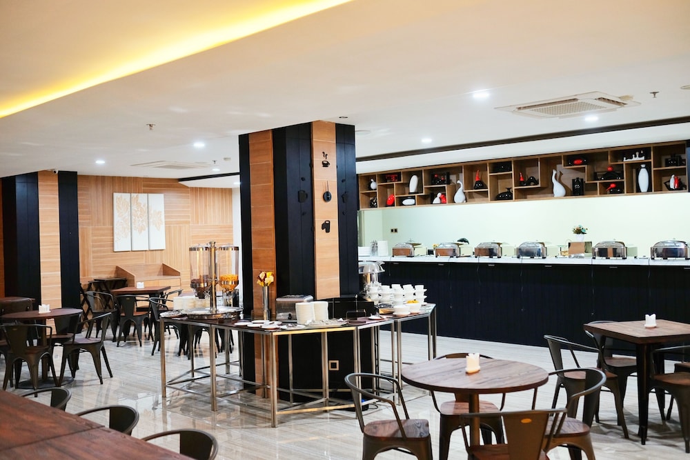 Verse Luxe Hotel Wahid Hasyim 34/50