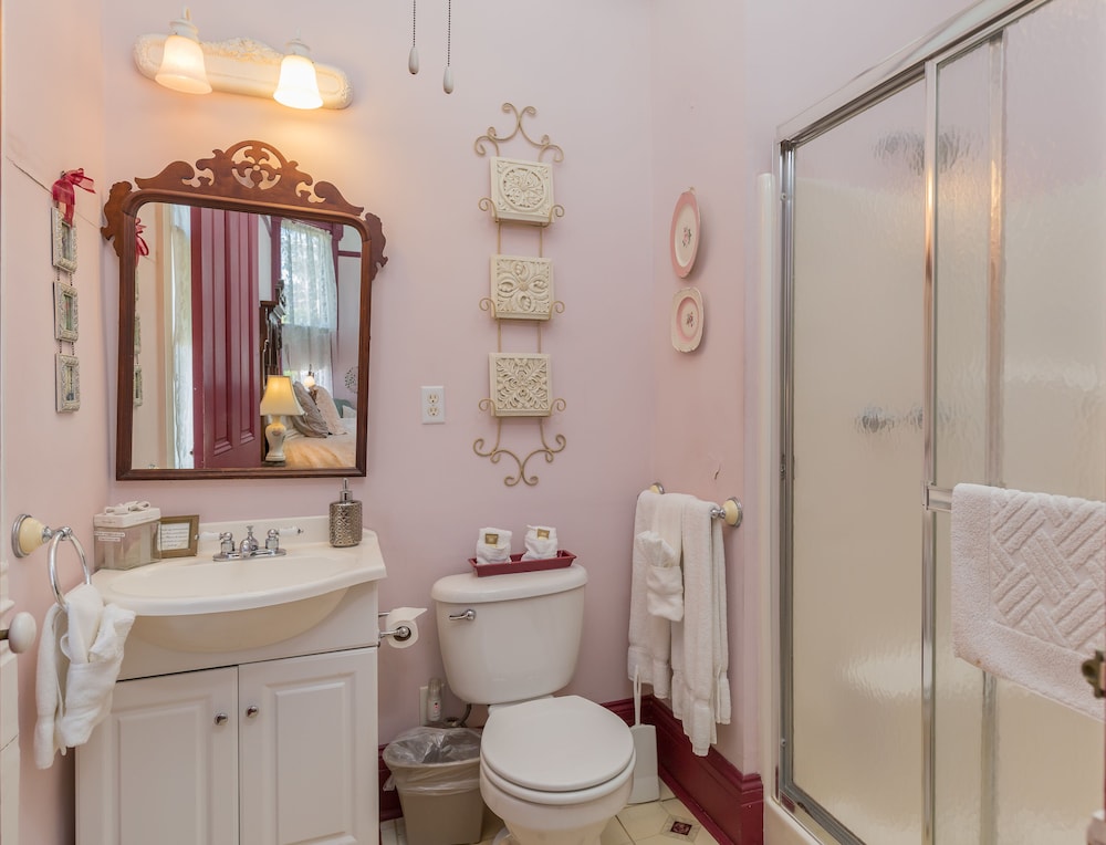 Coppersmith Inn Bed and Breakfast 47/50