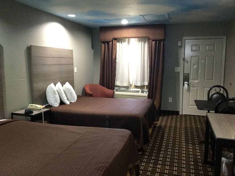 Palace Inn 17/40