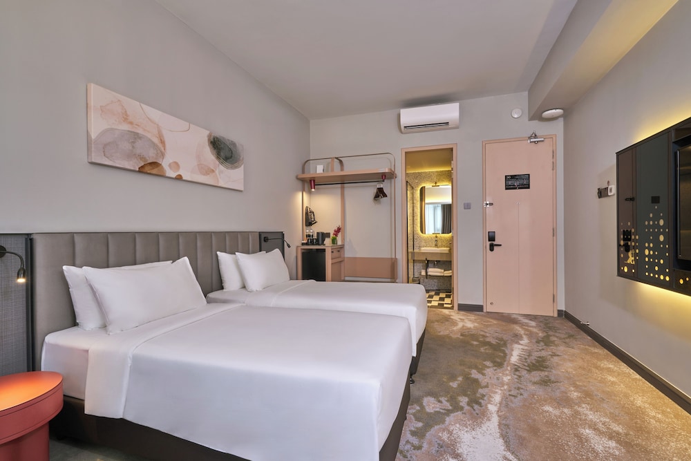 Sleeping Lion Suites 16/61