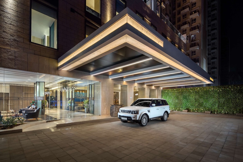 Royal Hometel Suites Dahisar Mumbai 31/43