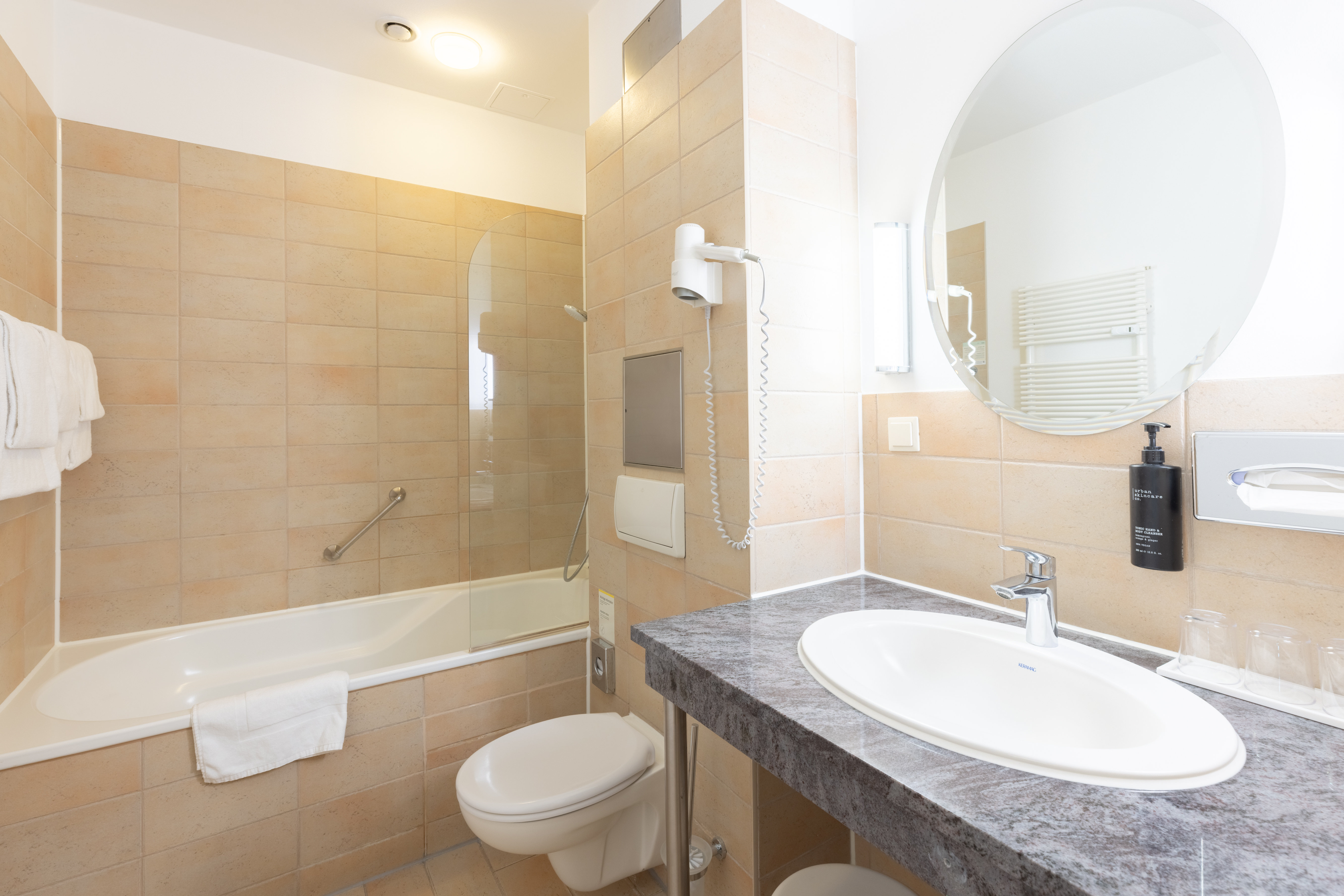 Garner Hotel Berlin Messe by IHG 97/99
